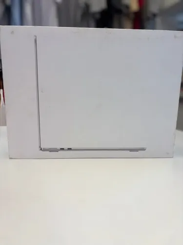 MacBook Air m5 16/512