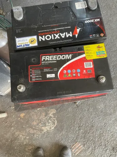 Baterias estacionária 12 volt 100A