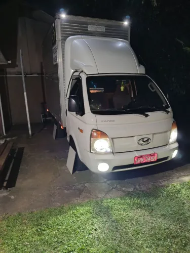 HR 2.5 Turbo baú em excelente estado