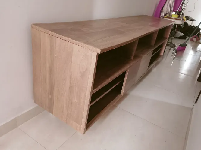 Rack para tv. Tamanho: 1,80 de comprimento. Da aliança.