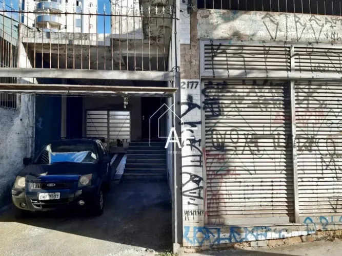 Terreno a Venda na Lapa, 4 quartos, 20 vagas de garagem, 200m²