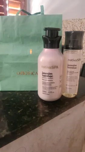 Vendo kit o Boticário jasmin sambac