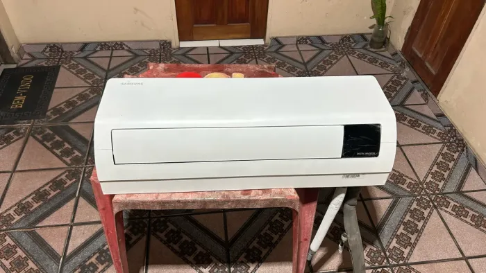 Ar-condicionado  de 9.000 BTUS
