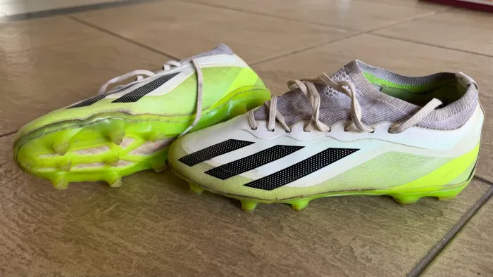 Chuteira adidas