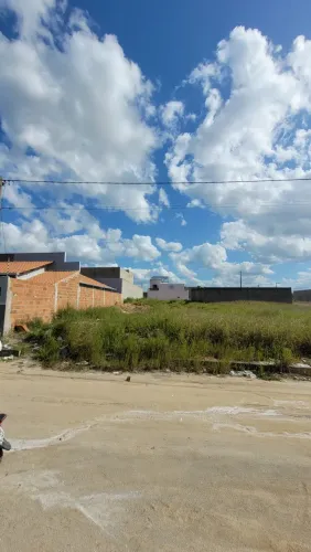 Terreno à Venda no Bairro Encanto das Águas