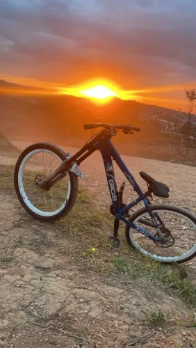 : Suspensão Aro 26 Marzocchi Bomber 888 RC2X Downhill + Mesinha Extra