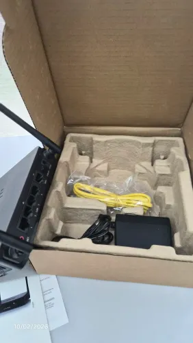 Roteador Cisco RV130W - wireless VPN 2 antenas 2.4ghz