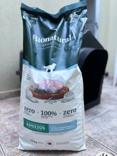 Ração Bionatural Sensitive Cães Adultos Raças Médias Grande 15 Kg