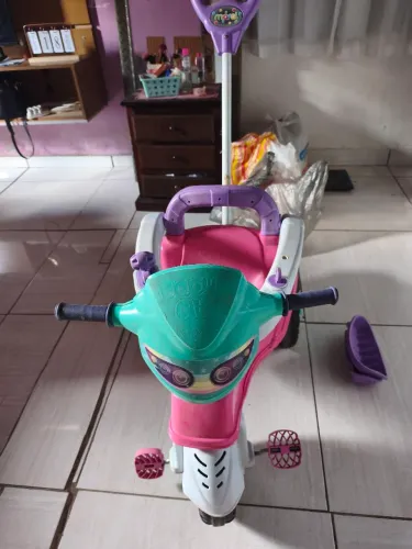 Vendo Motoca de passeio infantil