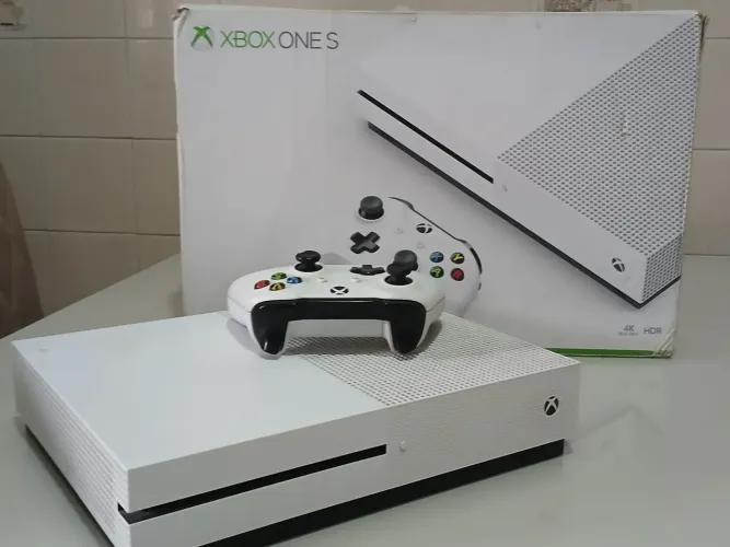 Xbox One S 1TB