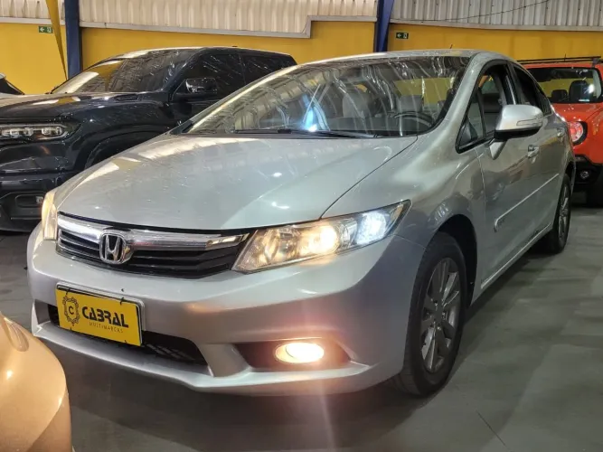 Honda Civic Sedan LXR 2.0 Flexone 16V Aut. 4P 2014