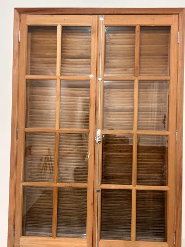 Porta Balcão 4 folhas com vidro