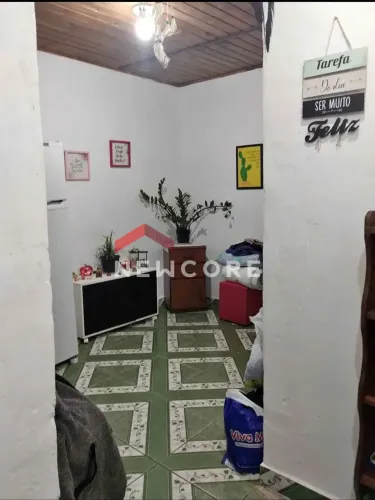 Casa de condomínio em Rua Por do Sol - Paulistinha - Embu-Guaçu/SP