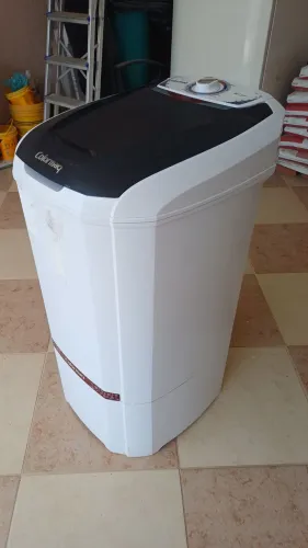 Vendo Tanquinho Colormac 10kg em perfeito estado de conservação e funcionamento