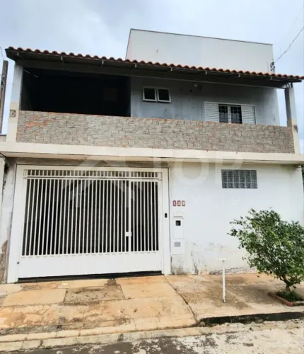 Sobrado à Venda e Locação no Jardim Araucária, São Carlos