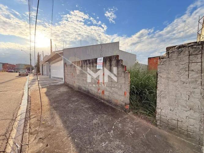 Terreno á Venda no Bairro Bosque Santa Rosa em Itu/SP.