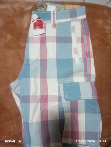 Bermudas sem uso