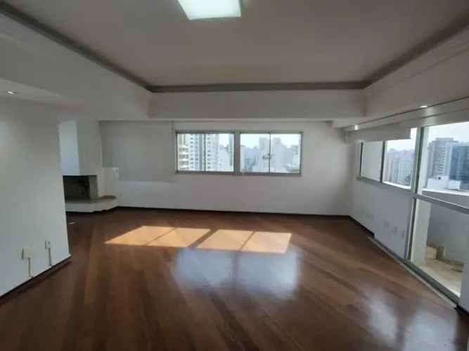 Duplex para aluguel tem 130 metros quadrados com 3 quartos em Campo Belo - São Paulo - SP