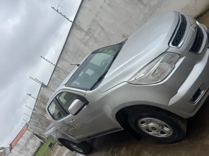 Chevrolet S10 Pick-up LS 2.8 TDI 4X4 CD Dies. Mec. 2013