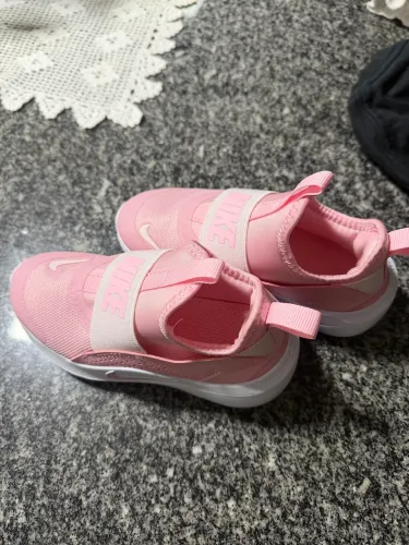 Tênis Nike infantil menina
