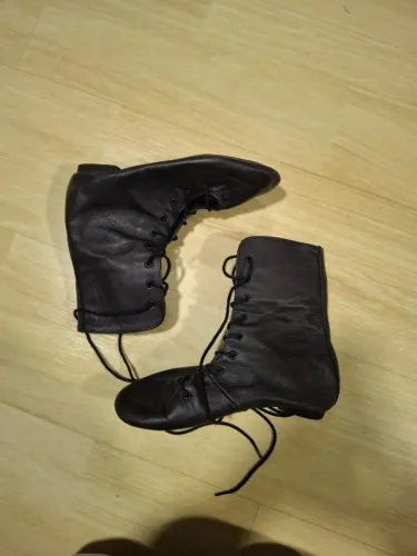 Bota Cano Alto Jazz de Couro - Só Dança