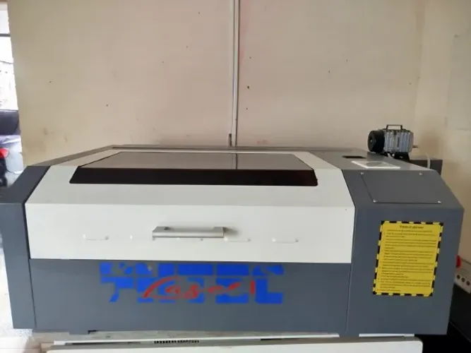 maquina de corte a laser