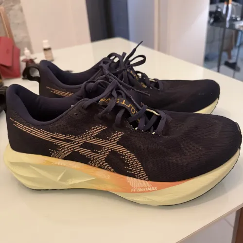 Asics Novablast 5
