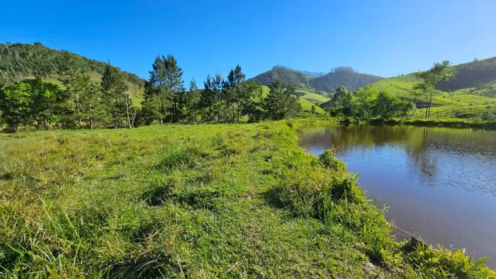 Sitio com 30 Alqueires com escritura ,Venda Paraibuna ,SP.