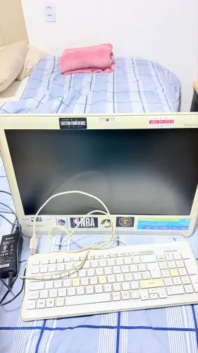 Computador all in one Positivo