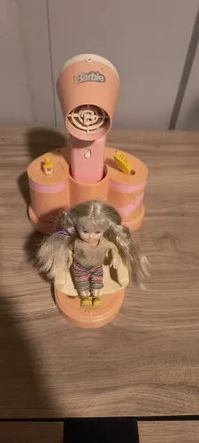 Salão de beleza vintage da Barbie