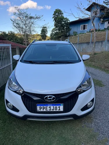 Hyundai HB20X Premium 1.6 Flex 16V Aut. 2015