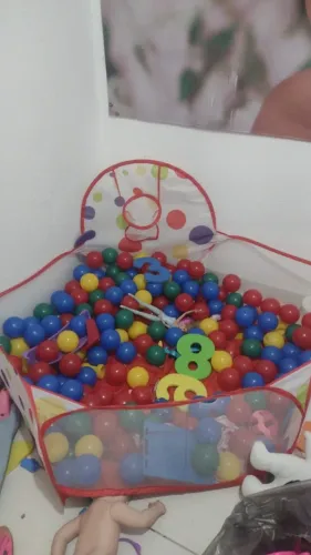 Pula pula 250 e piscina de bolinha 150
