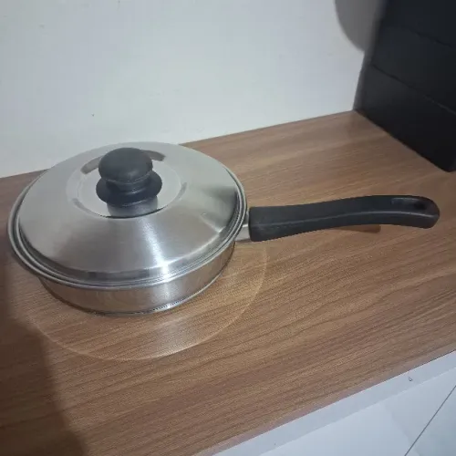 Frigideira Reta 20cm 1,7l Tramontina Solar Baquelite e Fundo de Cobre Aço inox