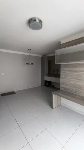 Apartamento Térreo em Jaguaribe 