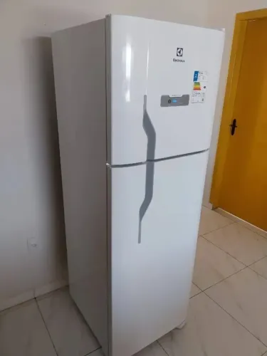 Geladeira Electrolux dfn41