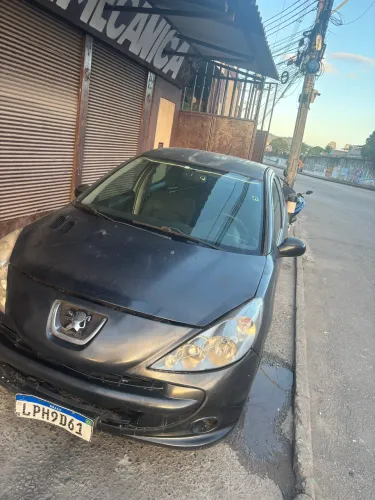 Peugeot 207 Sed. Passion XR Sport 1.4 Flex 8V 4P 2009