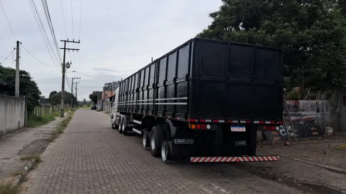 Carreta Graneleira Librelato 