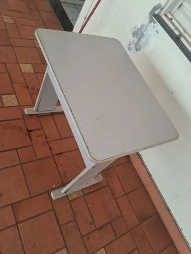 Mesa pequena