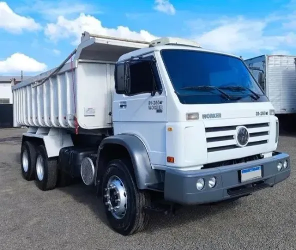vw 31260 6x4 2011 caçamba