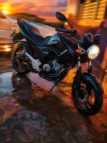 Yamaha Fazer 250 Black