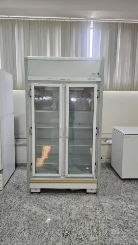 Geladeira Expositora Vertical Gelopar GEVT-2P 2 Portas 220V - Ano 2010