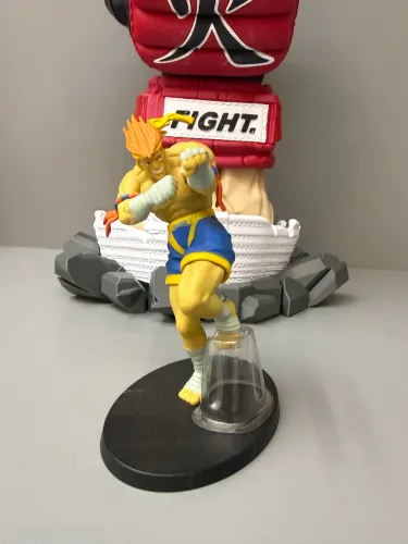 Action Figure Adon Street fighter Planeta Dagostini