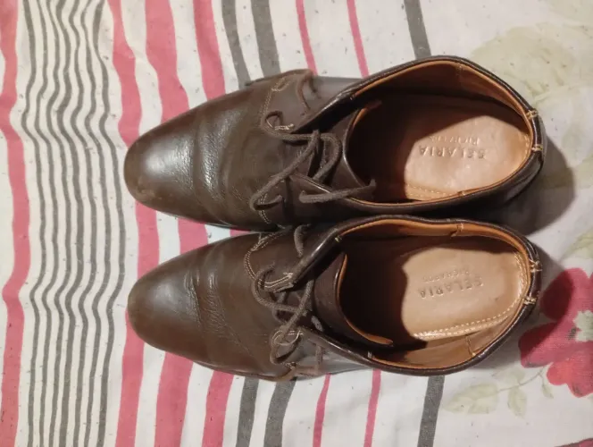 Vende-se sapato Selaria Richaeds