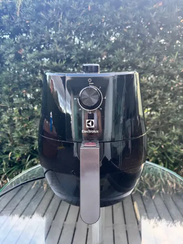 Air fryer 4 litros Rita Lobo 1400W | Electrolux