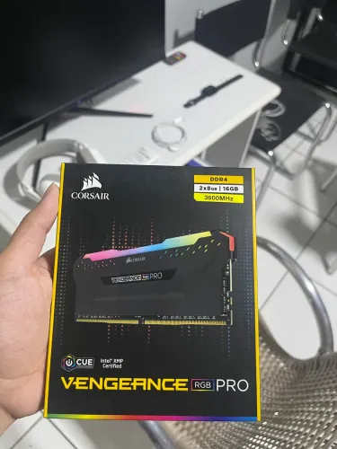Corsair Vengeance RGB PRO DDR4 16 GB (2x8GB) 3600MHz