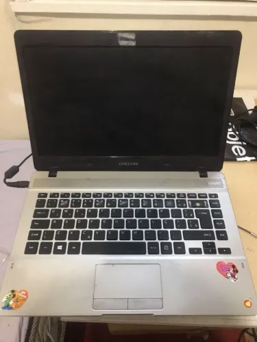 Vendo notebook Samsung np370e