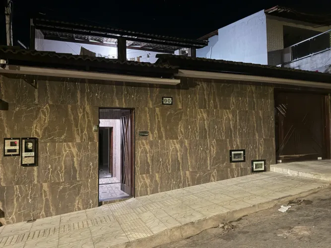 Aluga se casa