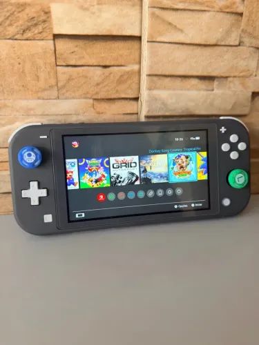 Nintendo Switch Lite com jogos no cartão 128GB ( faço envio )