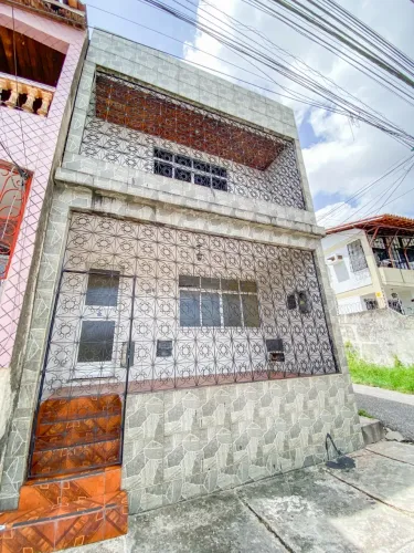 LUMIAR VENDE I ALUGA I CASA RESIDENCIAL OU COMERCIAL I 125m² I 3 QUARTOS, 1 SUÍTE I MARCO/