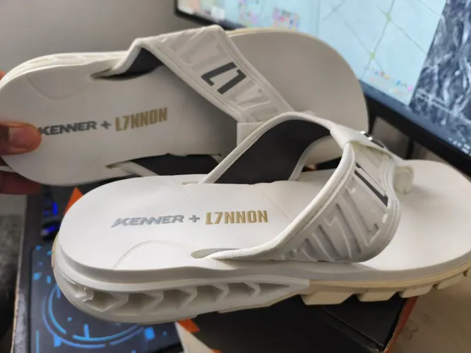Kenner L7nnon original branco nunca usado 